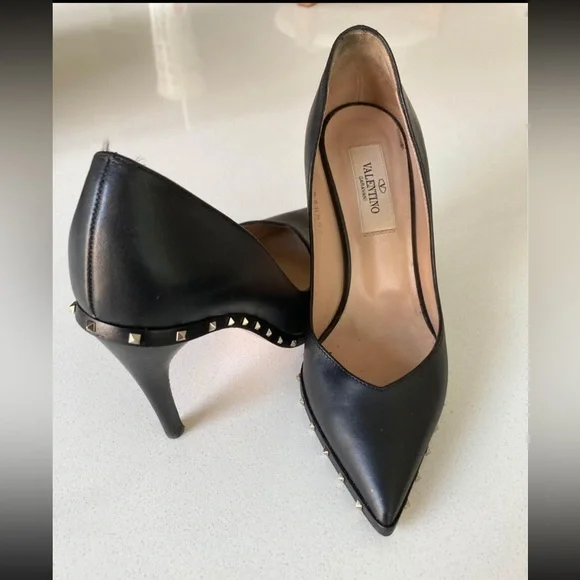 Valentino Garavani Rockstud classic pointy toe leather stiletto black iconic - Picture 2 of 3